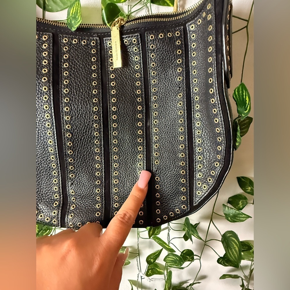 Michael Kors Brooklyn Large Grommet Convertible Hobo Black Leather Bag - Picture 7 of 16